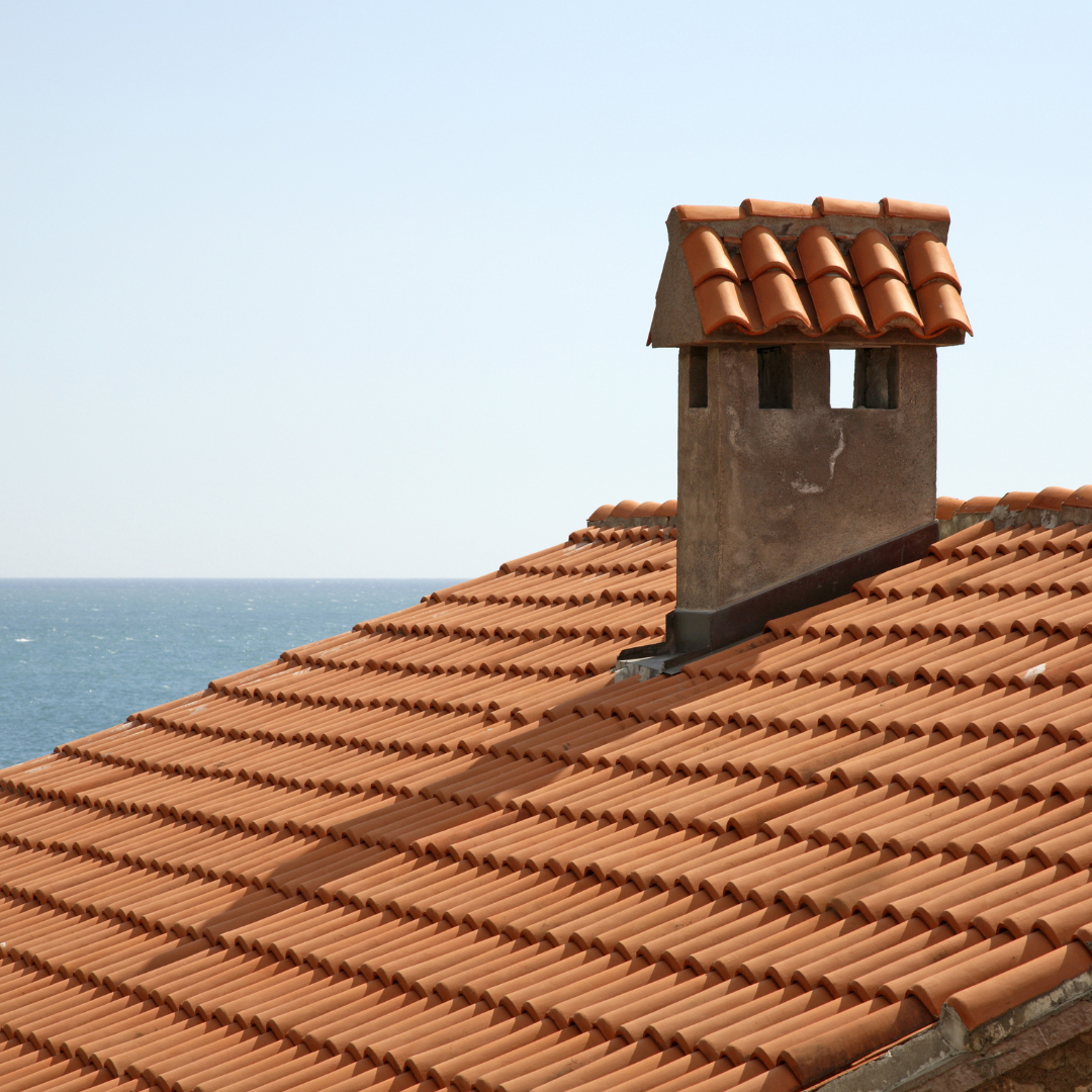 ADM Toiture et Gouttière Alu - Couvreur Biot en image