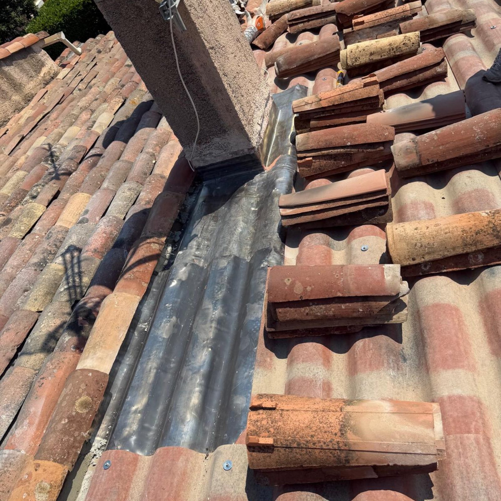 Rénovation de toiture couverture à Antibes